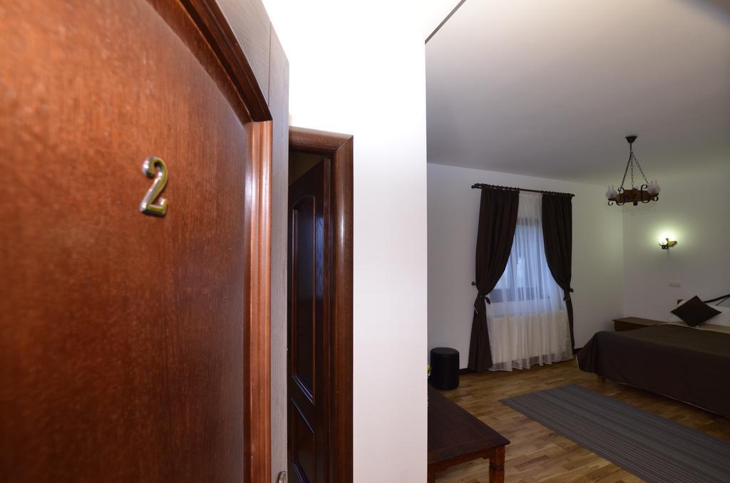 Pensiunea Agroturistica Eden Piatra Fântânele Exterior foto